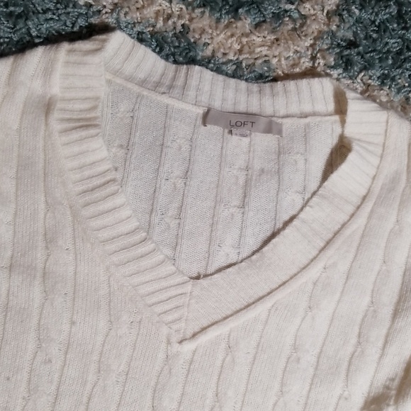 LOFT Ivory Sweater - Picture 5 of 5